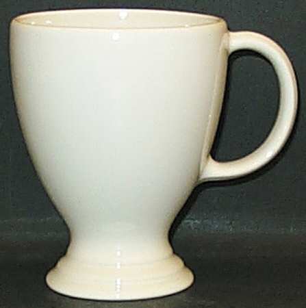 Terrace White Extra Large 16 Oz Pedestal Mug