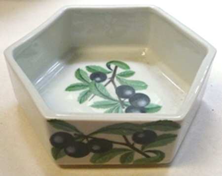 Les Fruits Sauvages Individual Hexagonal Oven-to-Table Baker