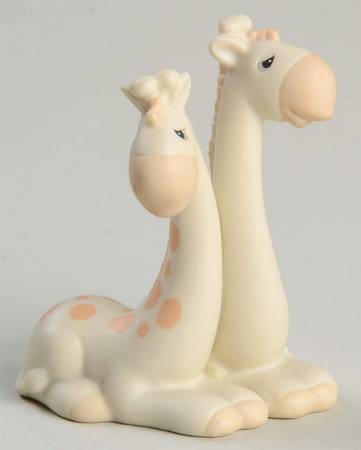 Giraffes-Noah's Ark Heart-Giraffes - Heart Trademark With Box