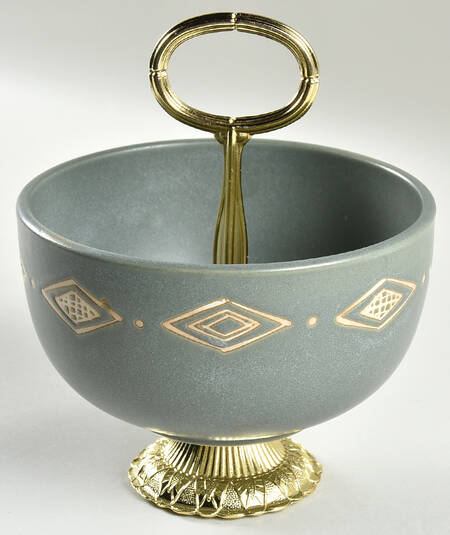 Bongo (Green) 6"-7" Handled Footed Nut Dish HC
