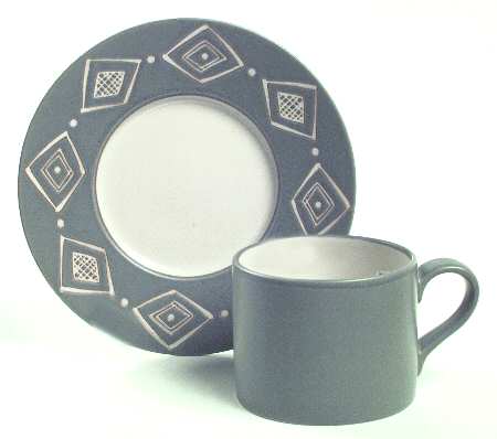 Bongo (Green) Flat Cup & Saucer Set