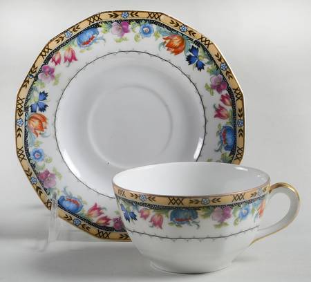 Newport (White) Flat Cup & Saucer Set