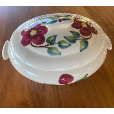 Mountain Rose Oval Covered Vegetable