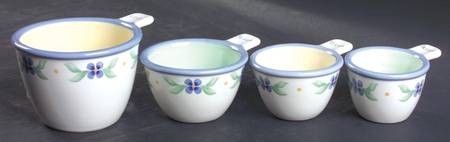 Summer Breeze Measuring Cup Set (1 Cup,1/2 Cup,1/3 Cup,1/4 Cup)