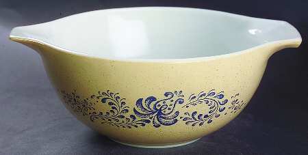 Homestead 9" Cinderella Mixing Bowl