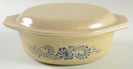 Homestead 1.5 Quart Oval Covered Casserole