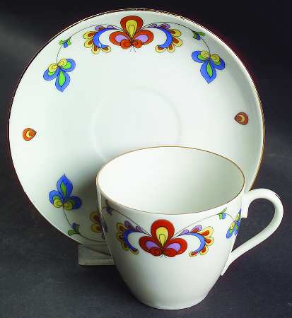 Farmer's Rose (Coupe, Gold Trim) Flat Cup & Saucer Set