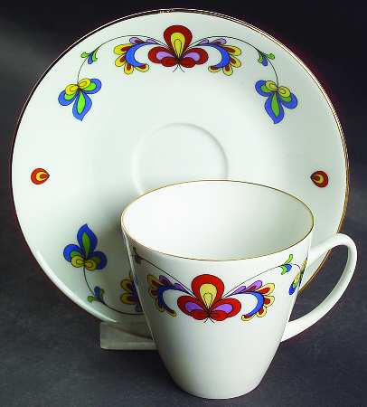 Farmer's Rose (Coupe, Gold Trim) Flat Cup & Saucer Set