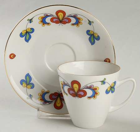Farmer's Rose (Coupe, Gold Trim) Flat Demitasse Cup & Saucer Set