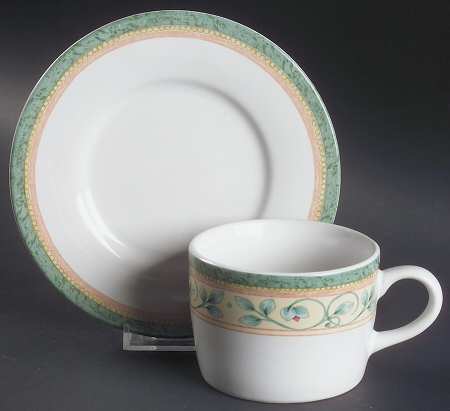 French Quarter (Stoneware) Flat Cup & Saucer Set