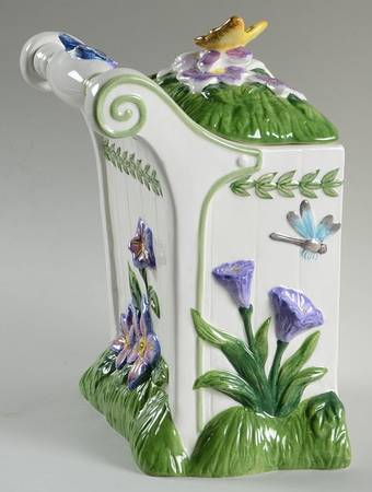 Botanic Garden Countertop Collection Figural Canister & Lid