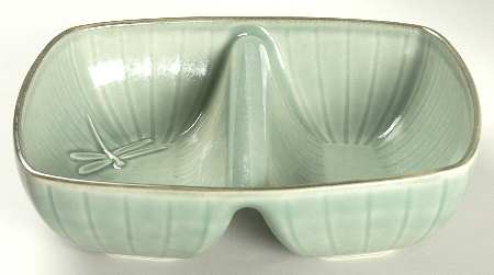 Naturewood Serenity Green 9" Oval Divided Vegetable Bowl