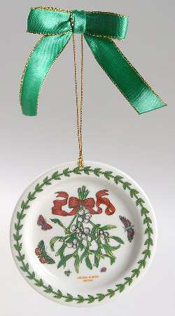 Botanic Garden Mistletoe Plate Shape Ornament