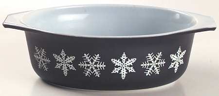 Snowflake (Charcoal) 2.5 Quart Oval Covered Casserole No Lid