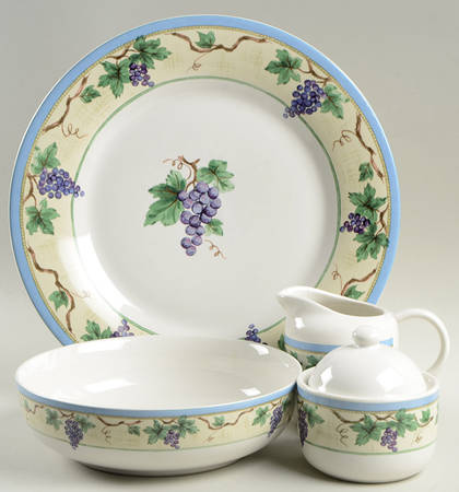 Merlot 5 Piece Hostess Set