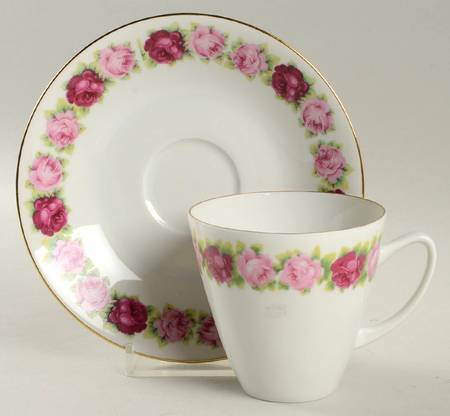 Scarlet Rose Flat Cup & Saucer Set by Porsgrund