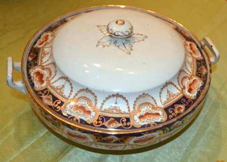 1228 Round Covered Vegetable by Pearl Blair