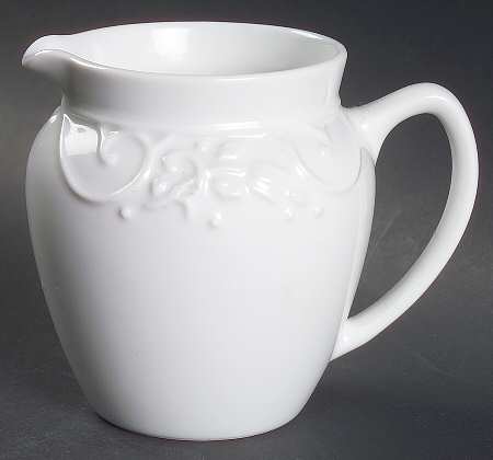 Veranda White Creamer