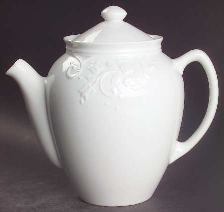 Veranda White Coffee Pot & Lid