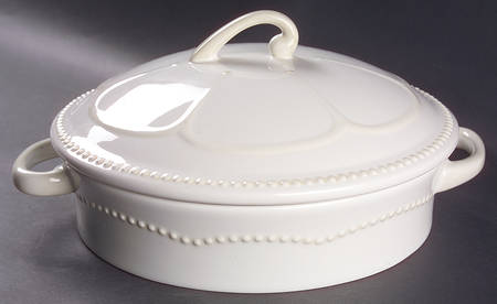 Pavillion 2 Qt Round Covered Casserole