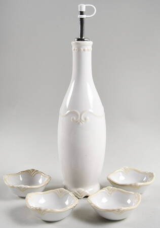 Pavillion Oil Jar & Drizzler with 4 Dipping Bowls