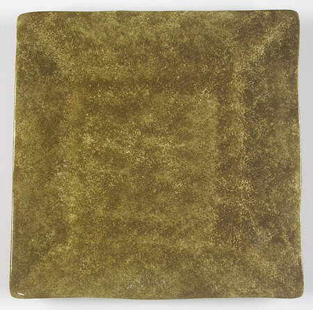 Onde Basil (Olive Green) by Presenttense