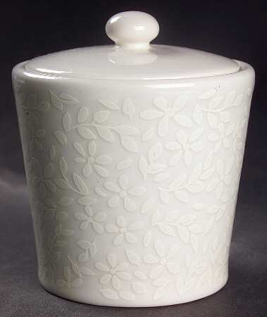 Delicato Sugar Bowl & Lid