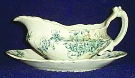 Rosslyn Blue Gravy Boat & Underplate by Pitcairns