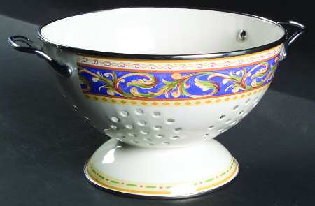 Villa Della Luna 3 Quart Metal Colander