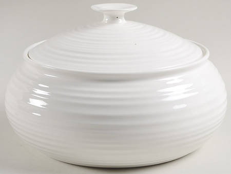Sophie Conran White 3 Quart Round Covered Casserole