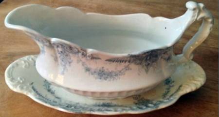 Aquilla Blue (No Trim) Gravy Boat & Underplate by Pitcairns
