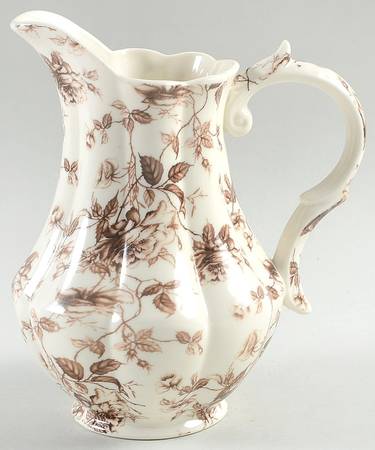 Brown Toile 32 Oz Pitcher