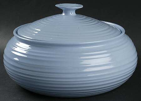Sophie Conran Forget Me Not 3 Quart Round Covered Casserole