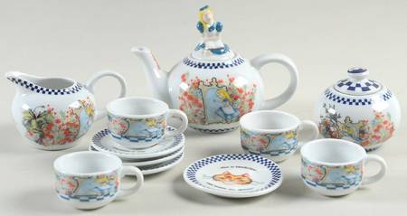 Alice in Wonderland's Cafe 13 Piece Toy Tea Set