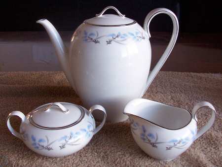 Memory Lane Coffee Pot & Lid