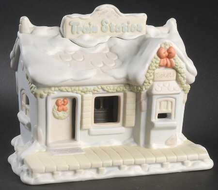 Train Station-Sugar Town Ship-Train Station Night Light - Ship Trademark With Box