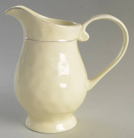 Martillo Creme Brulee 64 Oz Pitcher