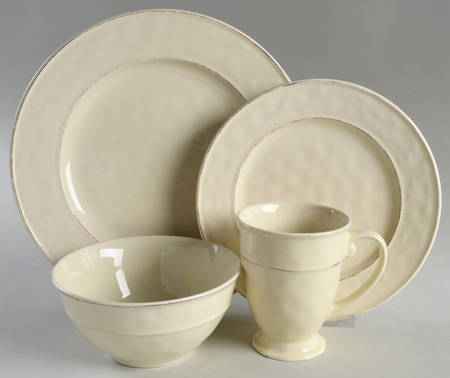 Martillo Creme Brulee 4 Piece Place Setting