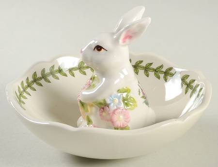 Botanic Garden Terrace Bunny Dish