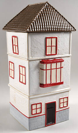 Winter Village (4 Piece) Figural Stacking Set (3 Bowls & Lid)