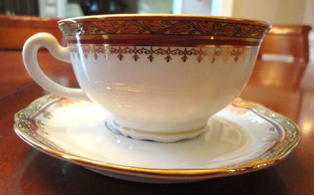 PLG22 Footed Cup & Saucer Set