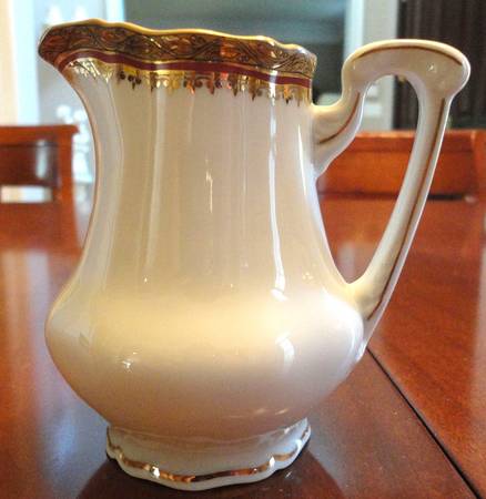 PLG22 Creamer