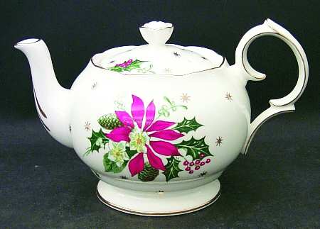 Noel (Gold Trim) Teapot & Lid