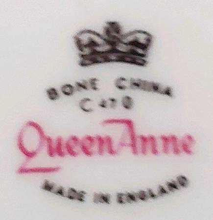 8542 Handled Cake Plate