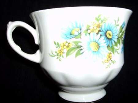 8542 Footed Cup
