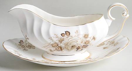 Terra Nova Gravy Boat & Underplate