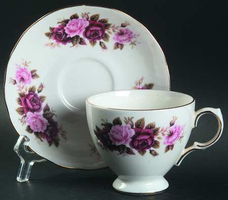 8641 Footed Cup & Saucer Set