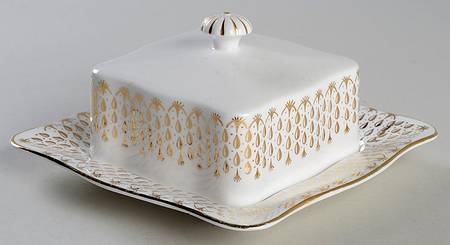 QUA24 Square Covered Butter