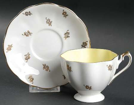 5365 Footed Cup & Saucer Set