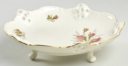 Moss Rose (Pompadour, Ivory Body, Off Center) Pierced 3 Toed Bon Bon